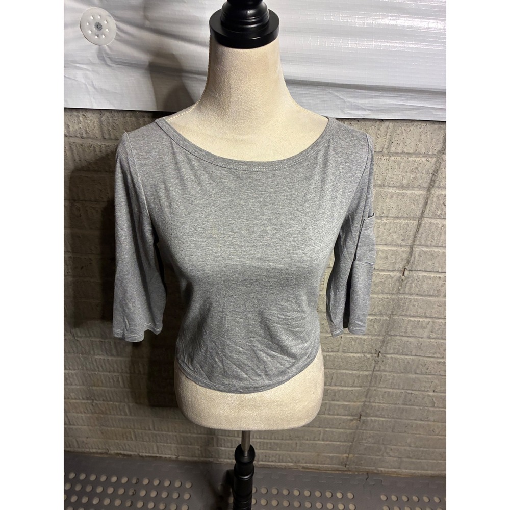 Harlow‎ Gray 3/4 Sleeve Cropped Top Women's Size S